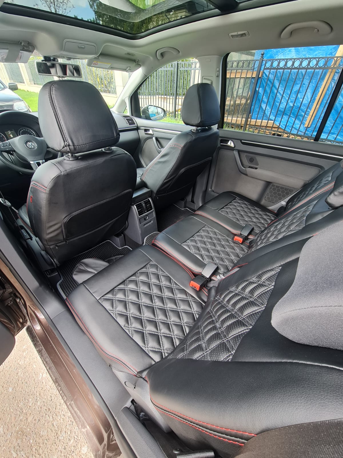 Volkswagen Touran 2