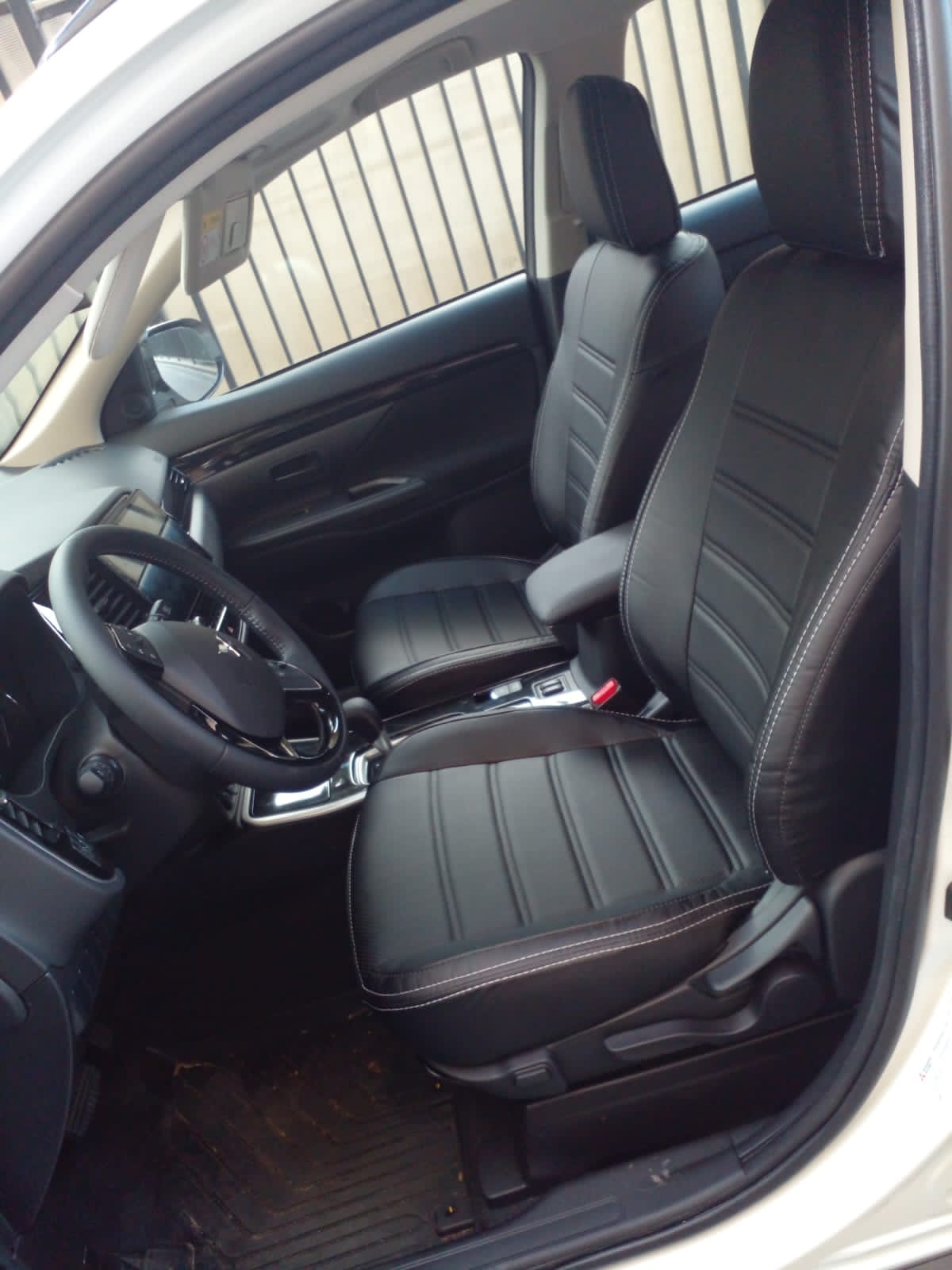 Mitsubishi Outlander 3