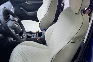 Авточехлы из экокожи для Шкода Карок