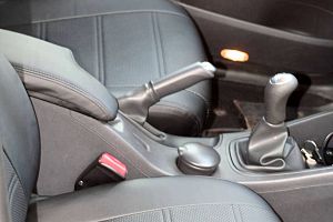 Авточехлы из экокожи для Рено Флюенс
